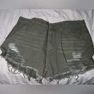 Plus Sized frayed denim shorts from SHEIN. Size: 20(4XL)